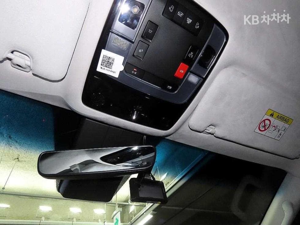 Hyundai Staria Lounge2.2 Lounge 9 AWD Inspiration - 16