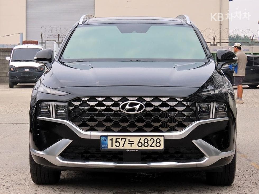 Hyundai The New (facelift) Santa Fe TM Hybrid 1.6 HEV 2WD Calligraphy - Image 1