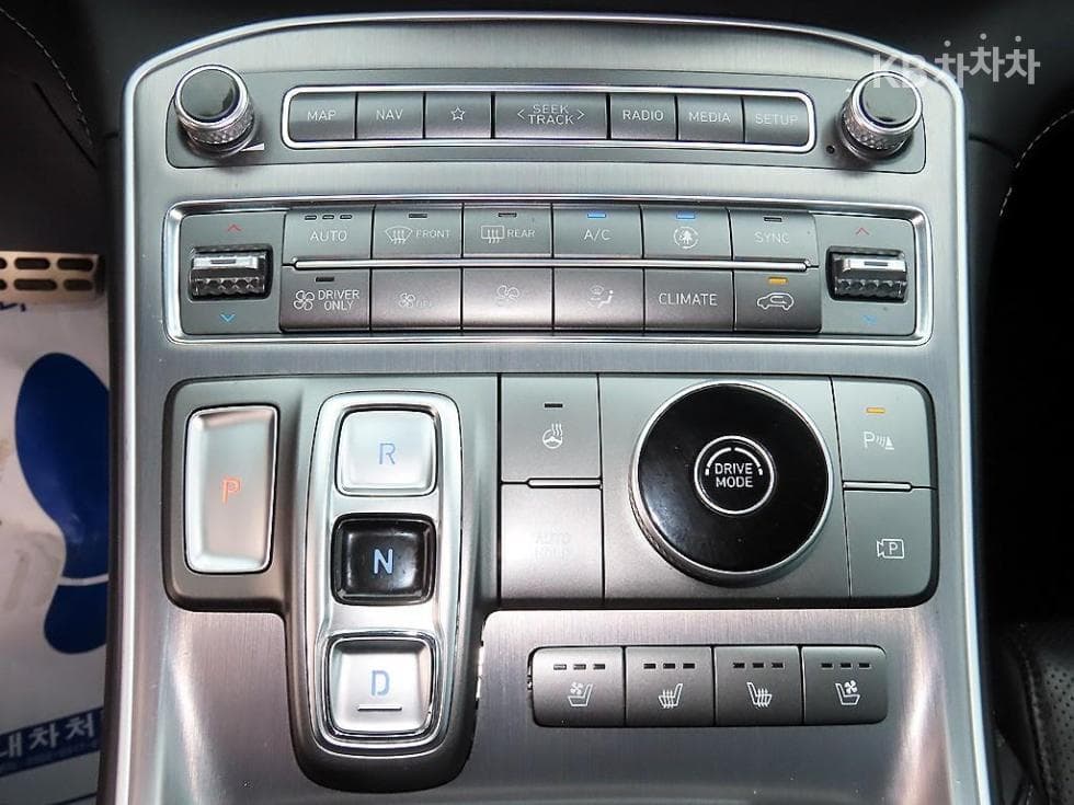 Hyundai The New (facelift) Santa Fe TM Hybrid1.6 HEV 2WD Calligraphy - 11