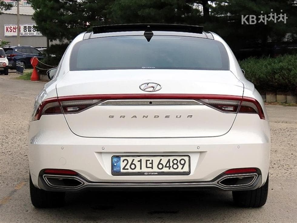 Hyundai The New (facelift) Grandeur (Azera)2.5 Le Blanc - 4