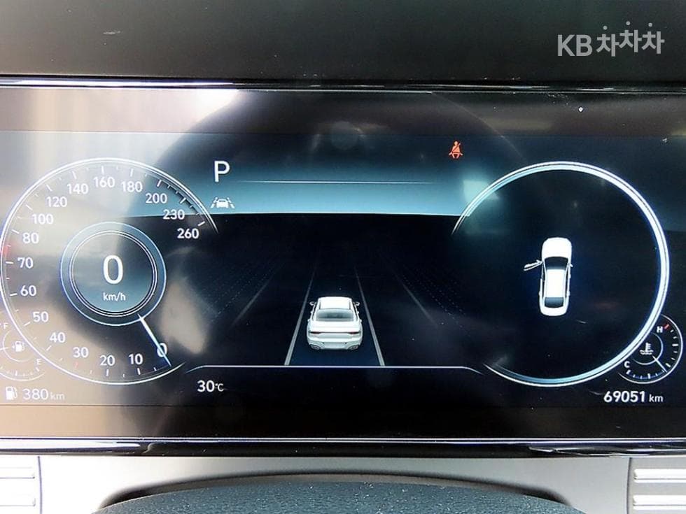 Hyundai The New (facelift) Grandeur (Azera)2.5 Le Blanc - 9