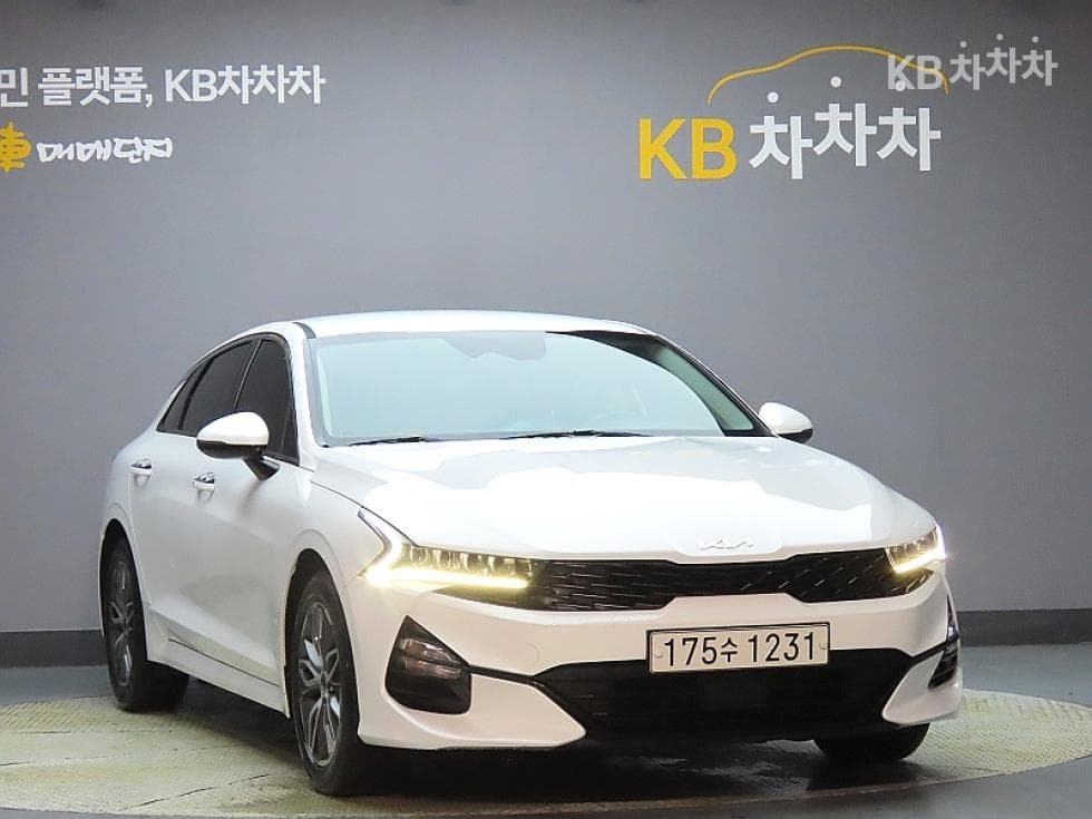 Киа K5 3-토 поколение2.0 Бензин Тренди - 3