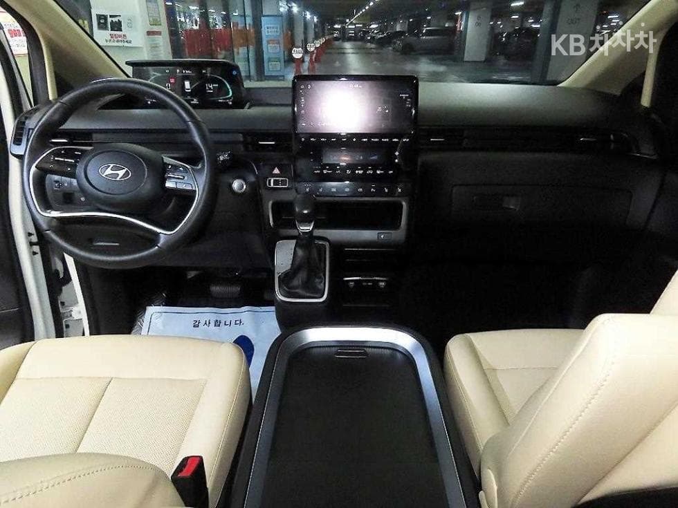Hyundai Staria Hybrid1.6 Turbo Gasoline Cargo 5Seater승 Modern - 10