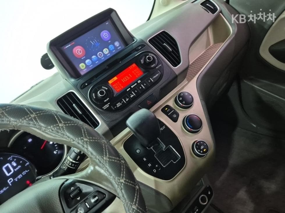 Kia Ray (van)1.0 Gasoline Luxury - 10