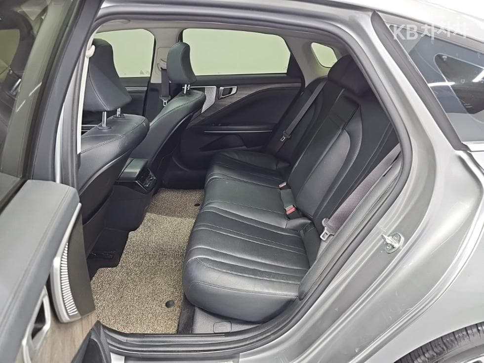 Kia K83.5 LPG Rental car Trendy - 12