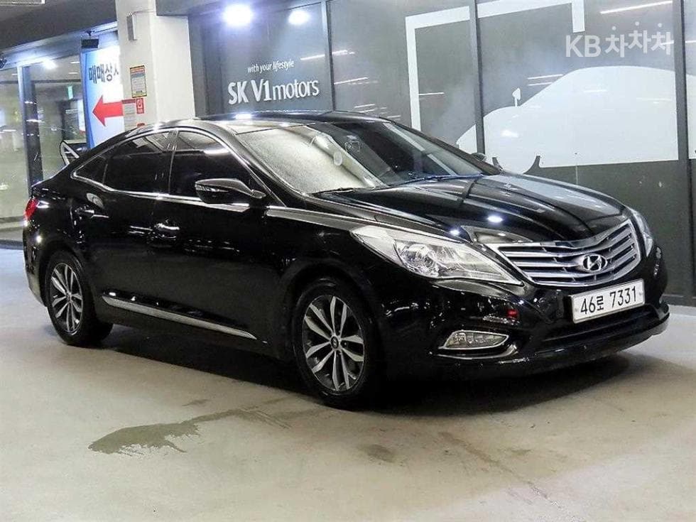 Hyundai Grandeur (Azera)HG HG240 Luxury - Image 1