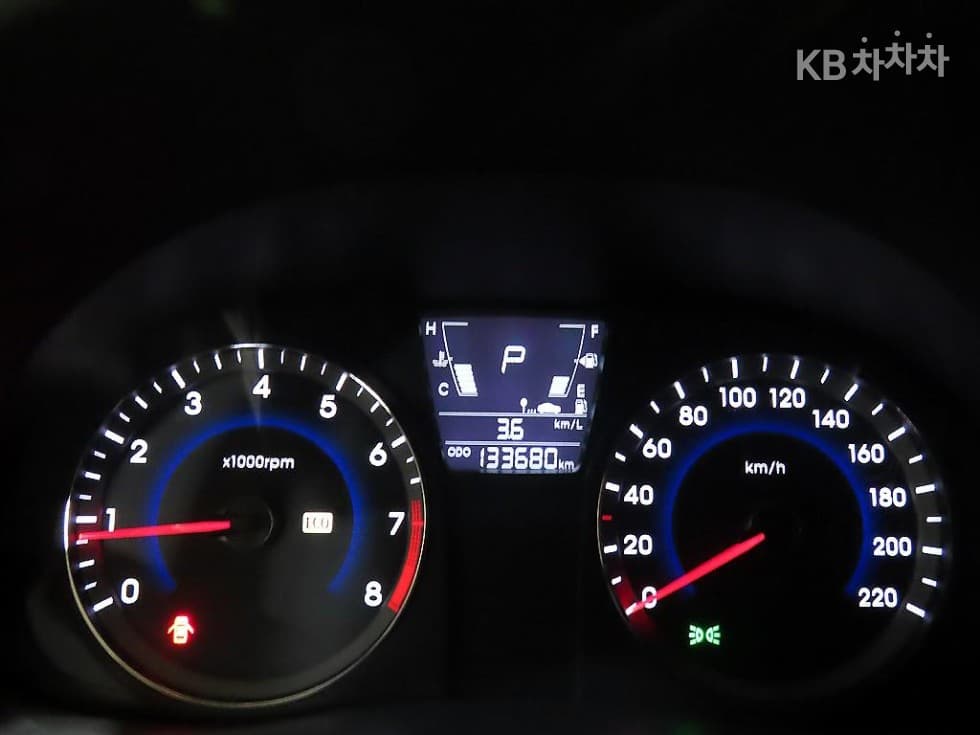 Hyundai Accent(신형)1.4 VVT Premier - 9