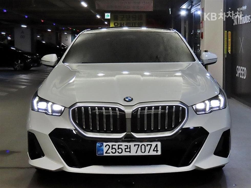 BMW New5 Series(G60)520i Standard - 2