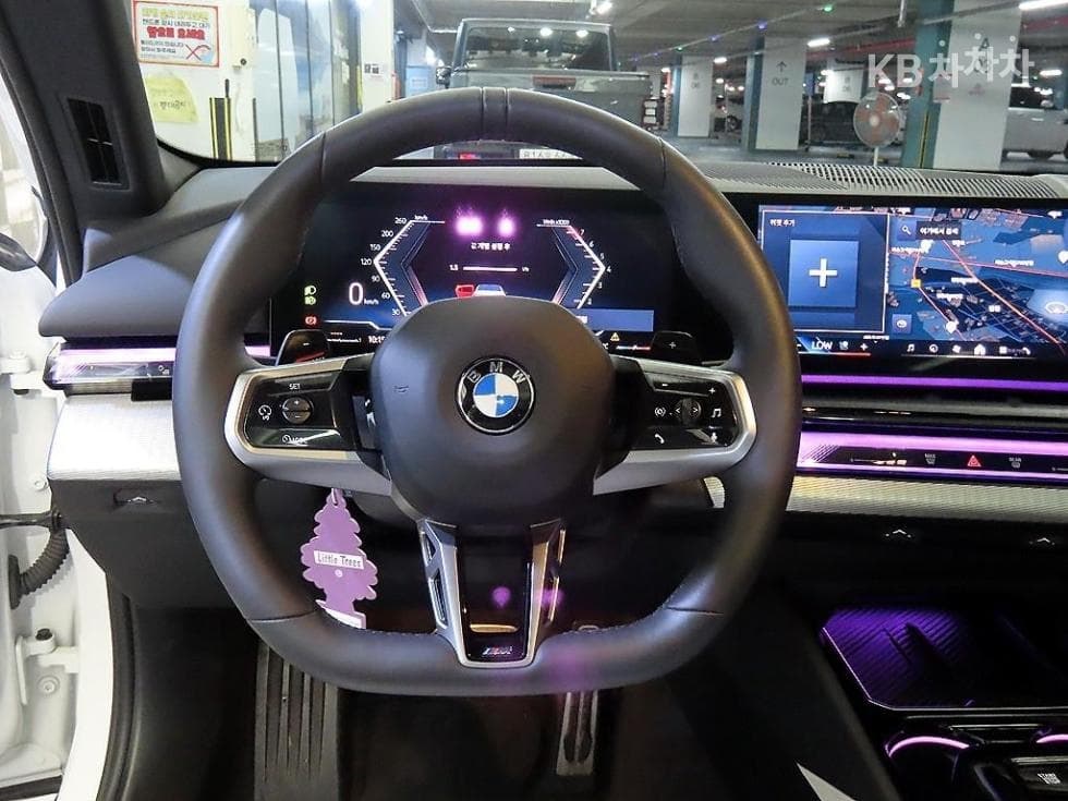 BMW New5 Series(G60)520i Standard - 8