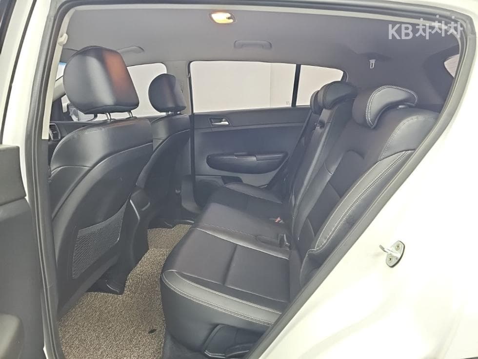 Kia Sportage 4th generationDiesel 1.7 2WD Trendy - 12