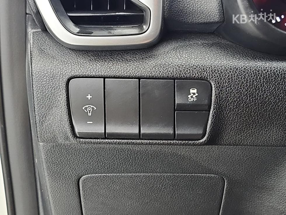 Kia Sportage 4th generationDiesel 1.7 2WD Trendy - 16