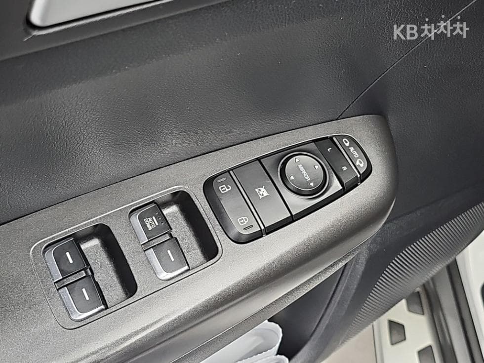 Kia Sportage 4th generationDiesel 1.7 2WD Trendy - 17