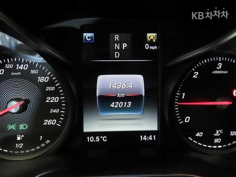 Mercedes-Benz GLC(X253)220 d 4Matic COUPE Premium - 9