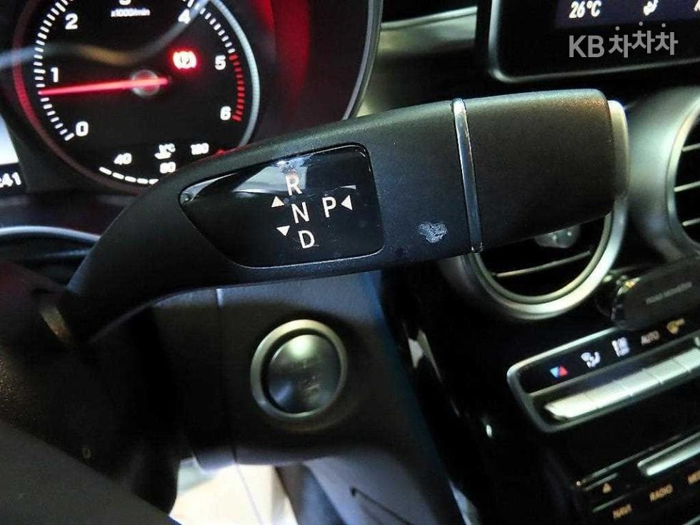 Mercedes-Benz GLC(X253)220 d 4Matic COUPE Premium - 12