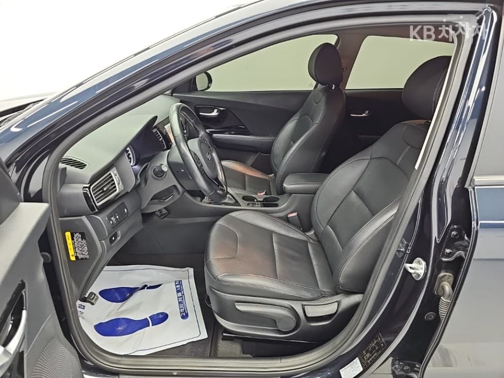 Kia Niro1.6 Prestige - 11