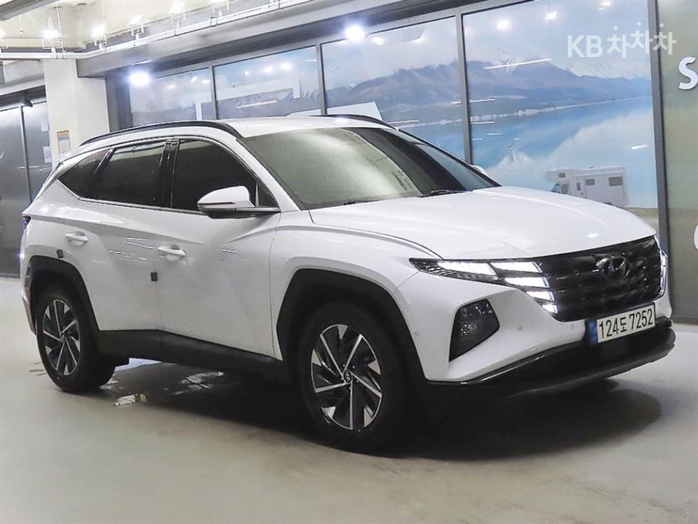 Hyundai The All New Tucson Hybrid(NX (Lexus SUV)4) 1.6T HEV Inspiration - Image 1