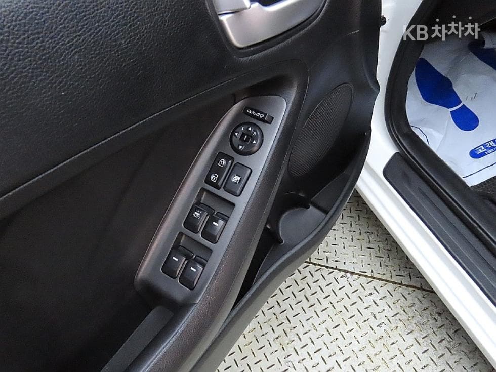 Kia K3Trendy - 13