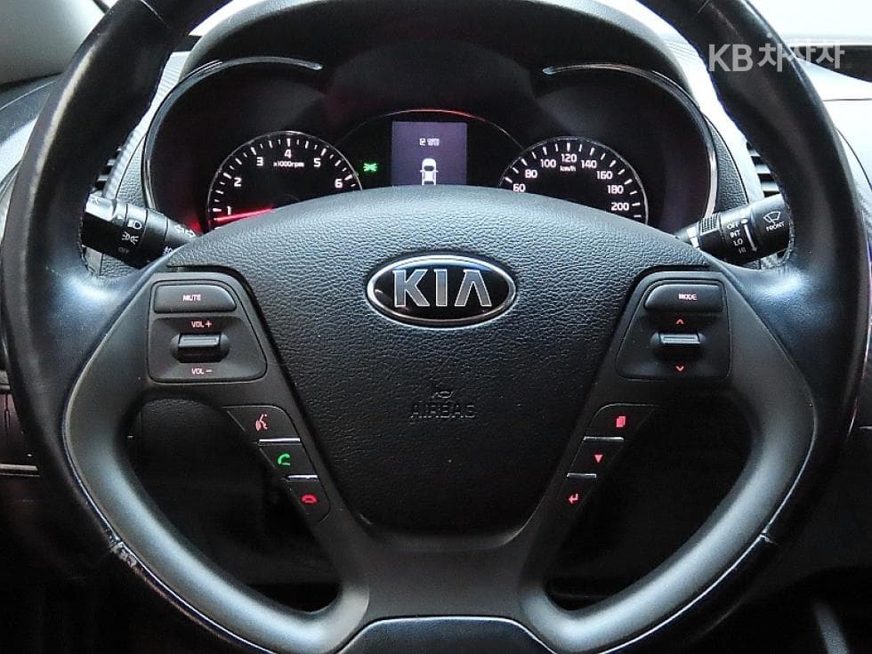 Kia K3Trendy - 18