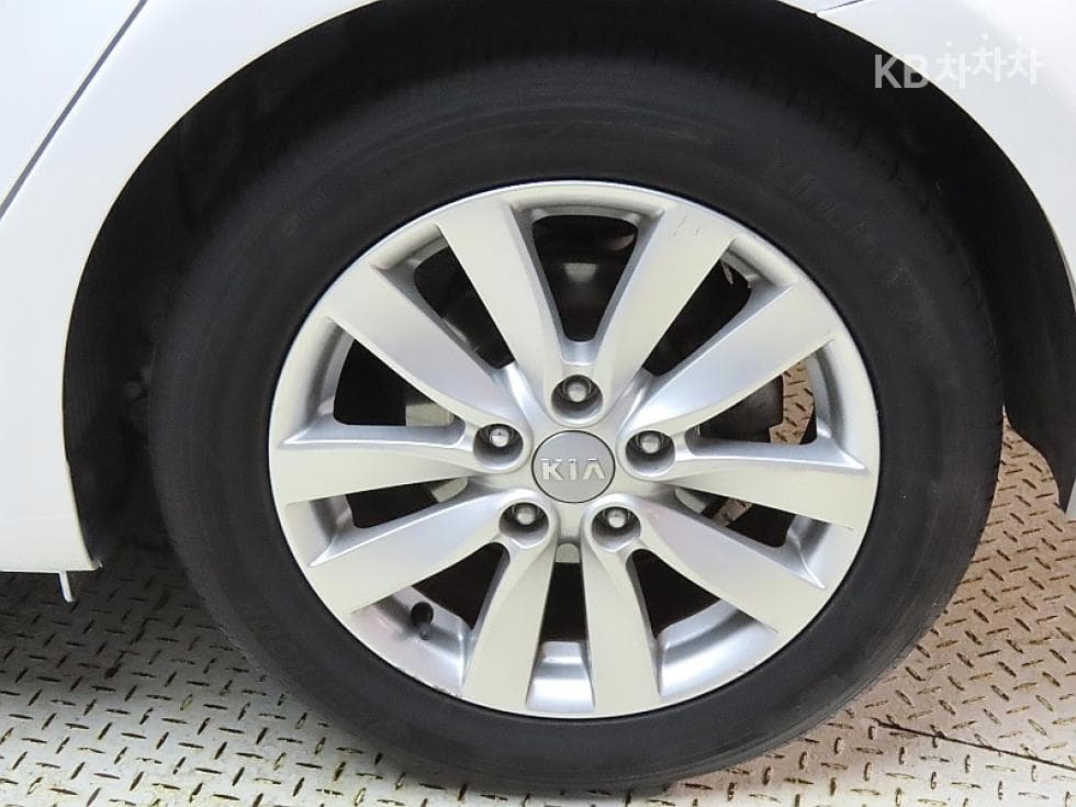 Kia K3Trendy - 20