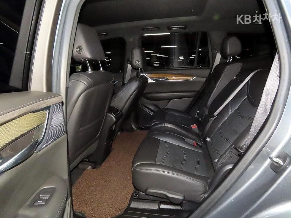 캐딜락 XT63.6 Gasoline SPORT - 7