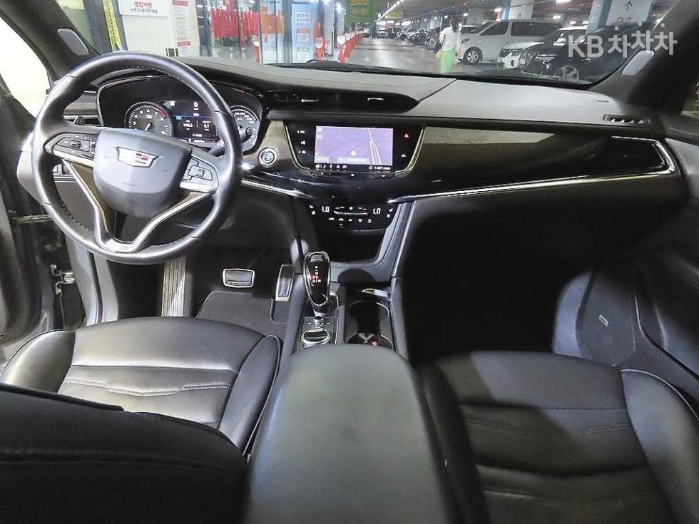 캐딜락 XT63.6 Gasoline SPORT - 10