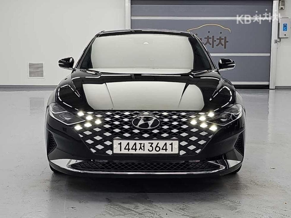 Hyundai The New (facelift) Grandeur (Azera)LPi 3.0 Rental car Premium - 2