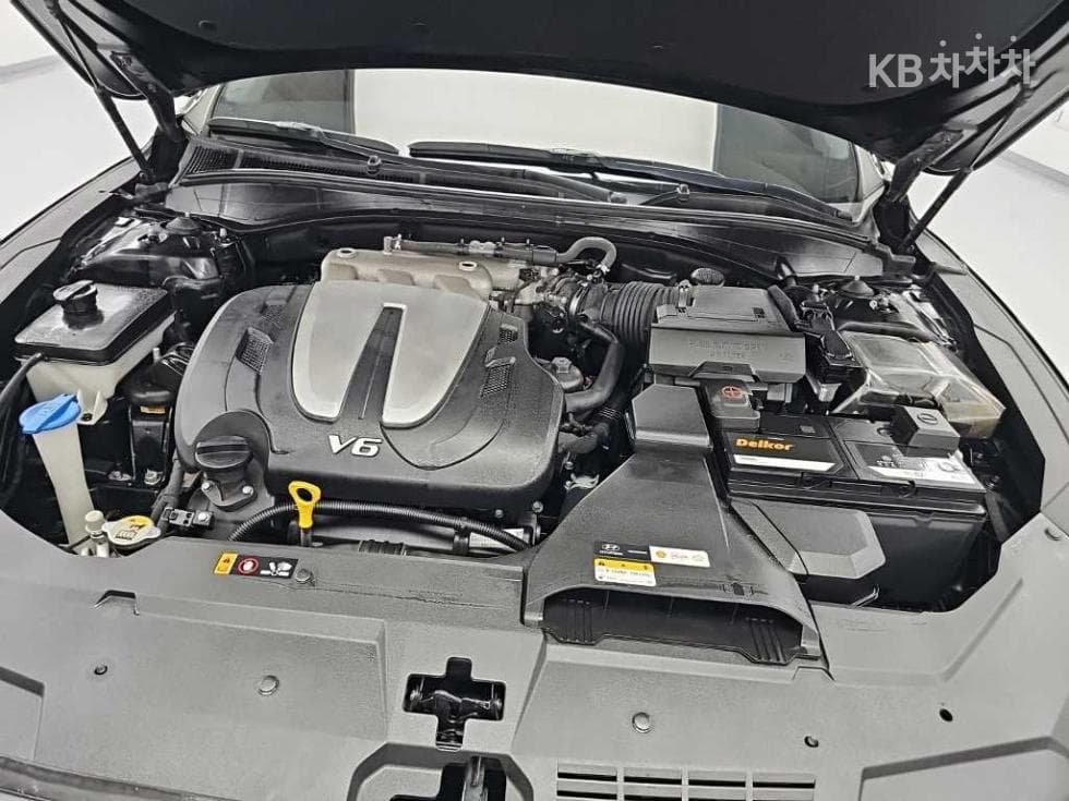 Hyundai The New (facelift) Grandeur (Azera)LPi 3.0 Rental car Premium - 5