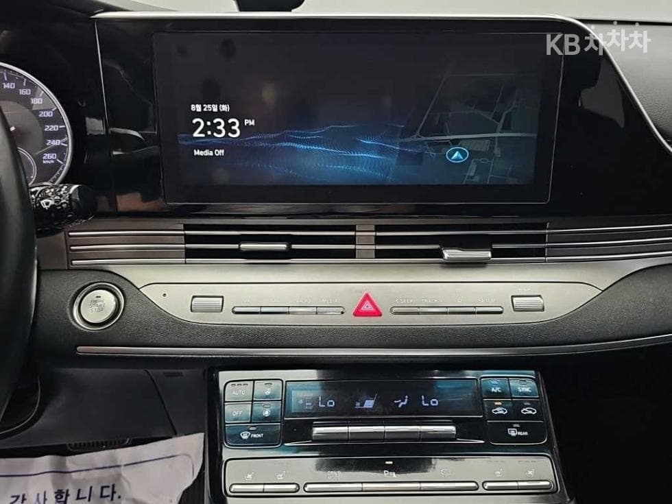 Hyundai The New (facelift) Grandeur (Azera)LPi 3.0 Rental car Premium - 10