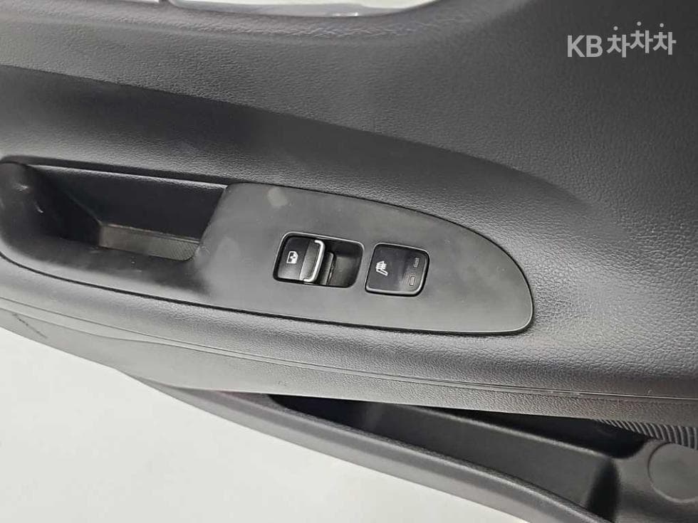 Hyundai The New (facelift) Grandeur (Azera)LPi 3.0 Rental car Premium - 14