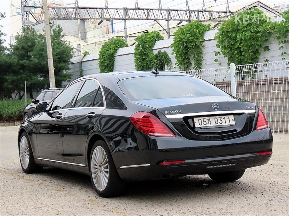 Mercedes-Benz New S-ClassS350 d 4MATIC W222 - 3