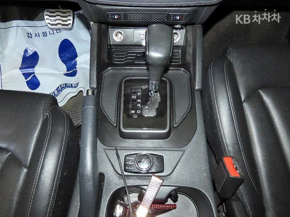 KG Mobility The New (facelift) Rexton 스포츠2.2 4WD Prestige - 11