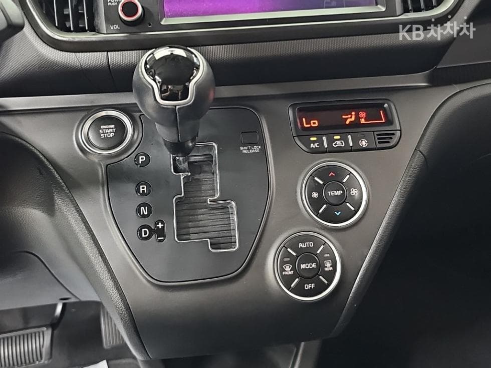 Kia The New (facelift) Kia Ray (van)1.0 Gasoline Prestige - 8