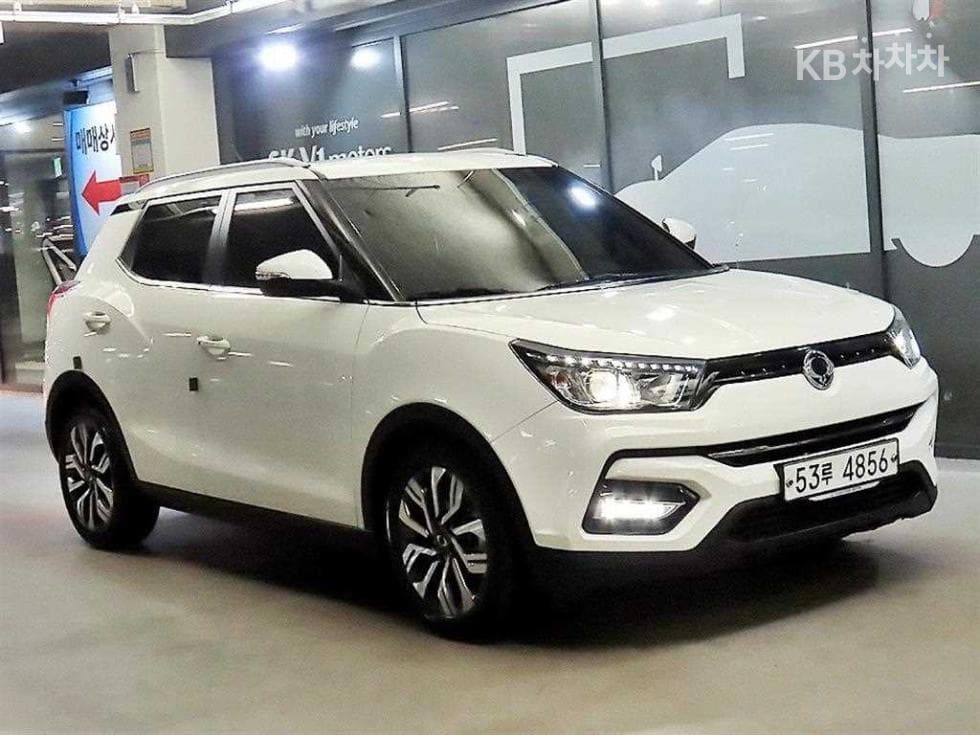 KG Mobility Tivoli 아머 1.6 Gasoline 기어 Plus 2WD - Image 1