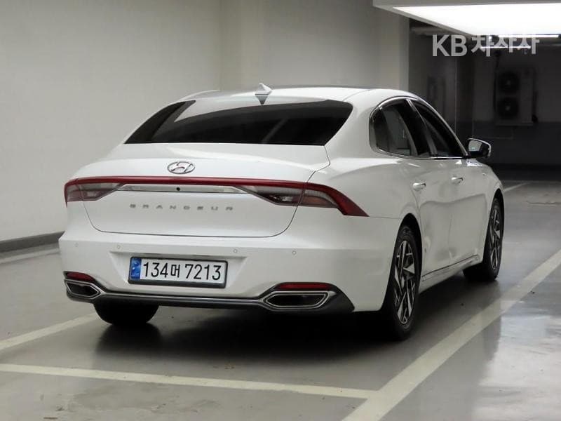 Хюндай The New (фейслифт) Grandeur (Azera) Хибрид2.4 Le Blanc - 4