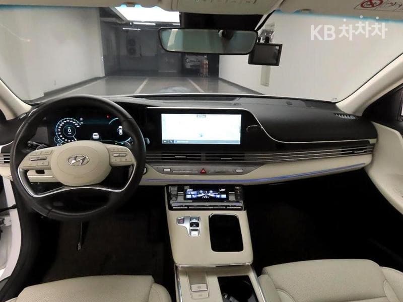 Хюндай The New (фейслифт) Grandeur (Azera) Хибрид2.4 Le Blanc - 6