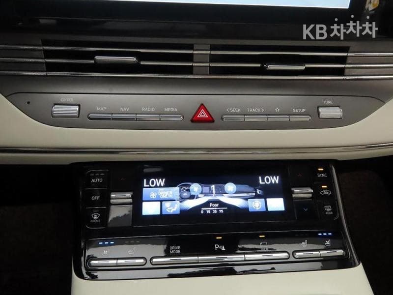 Хюндай The New (фейслифт) Grandeur (Azera) Хибрид2.4 Le Blanc - 9