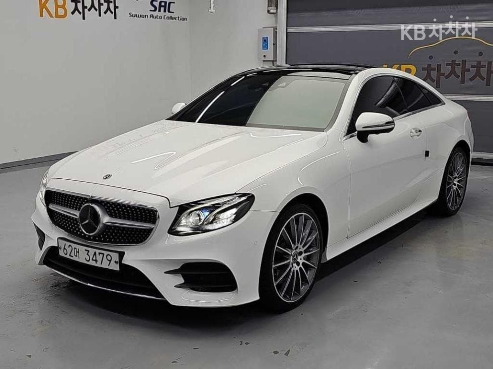 Mercedes-Benz E-Class (W213) E400 4MATIC COUPE - Image 1