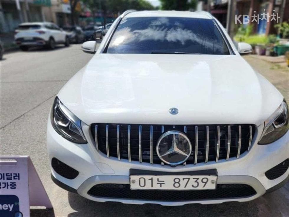 Mercedes-Benz GLC(X253) 350e 4Matic Standard - Image 1