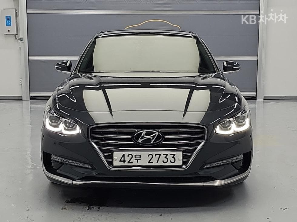 Hyundai Grandeur (Azera)IGDisabled-accessible 3.0 LPi Premium Special (special feature/edition) - 2