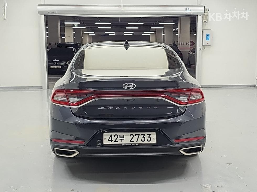 Hyundai Grandeur (Azera)IGDisabled-accessible 3.0 LPi Premium Special (special feature/edition) - 3