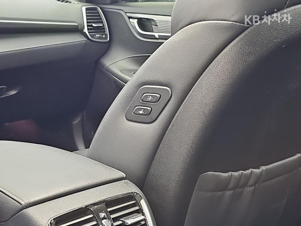 Hyundai Grandeur (Azera)IGDisabled-accessible 3.0 LPi Premium Special (special feature/edition) - 13