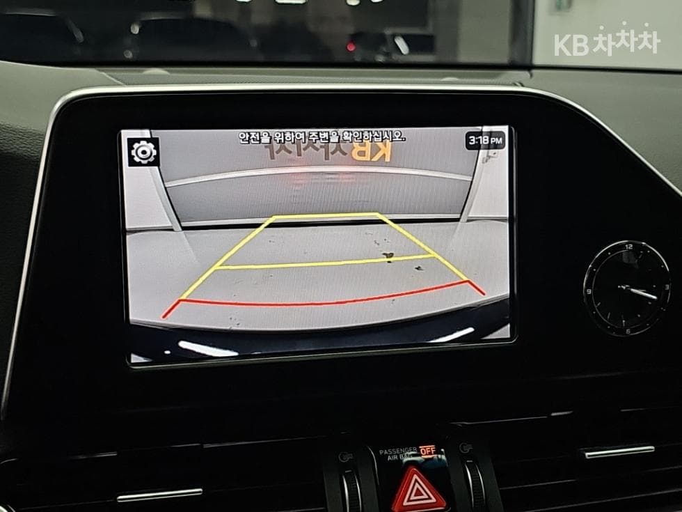 Hyundai Grandeur (Azera)IGDisabled-accessible 3.0 LPi Premium Special (special feature/edition) - 17