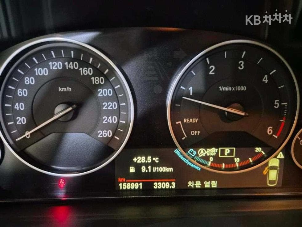 BMW Gran Turismo3 Series GT 320d F34 xDrive - 9