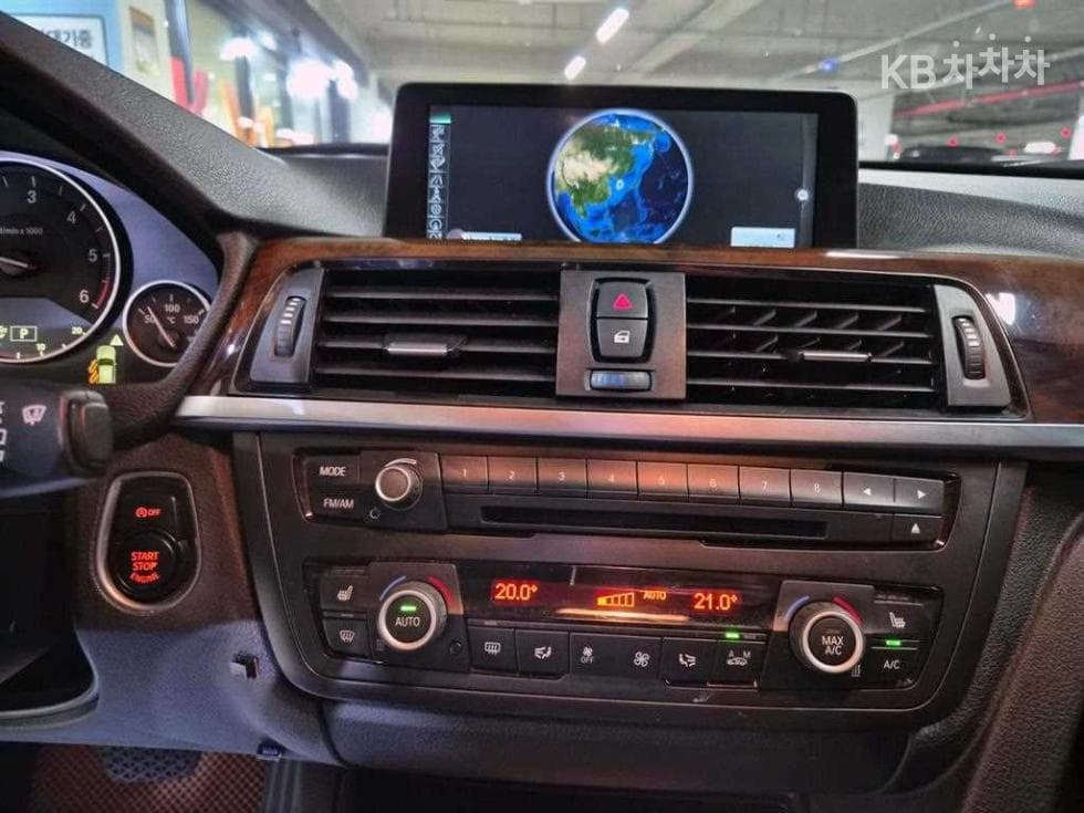 BMW Gran Turismo3 Series GT 320d F34 xDrive - 14