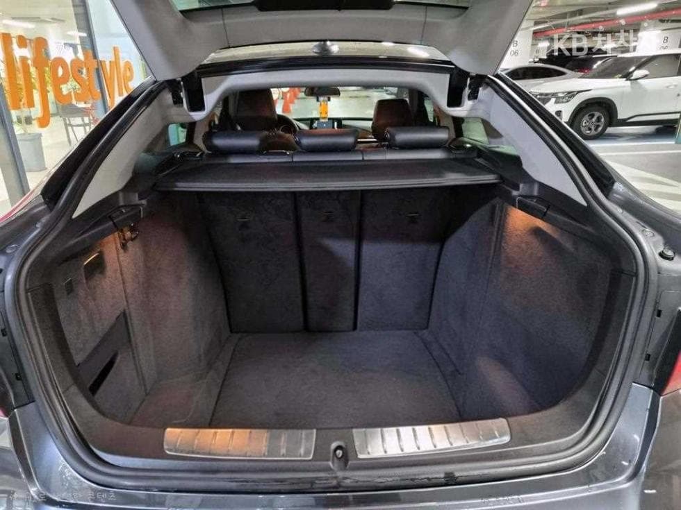 BMW Gran Turismo3 Series GT 320d F34 xDrive - 17