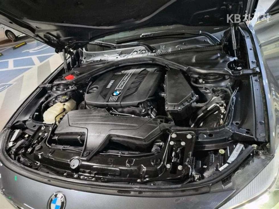 BMW Gran Turismo3 Series GT 320d F34 xDrive - 19