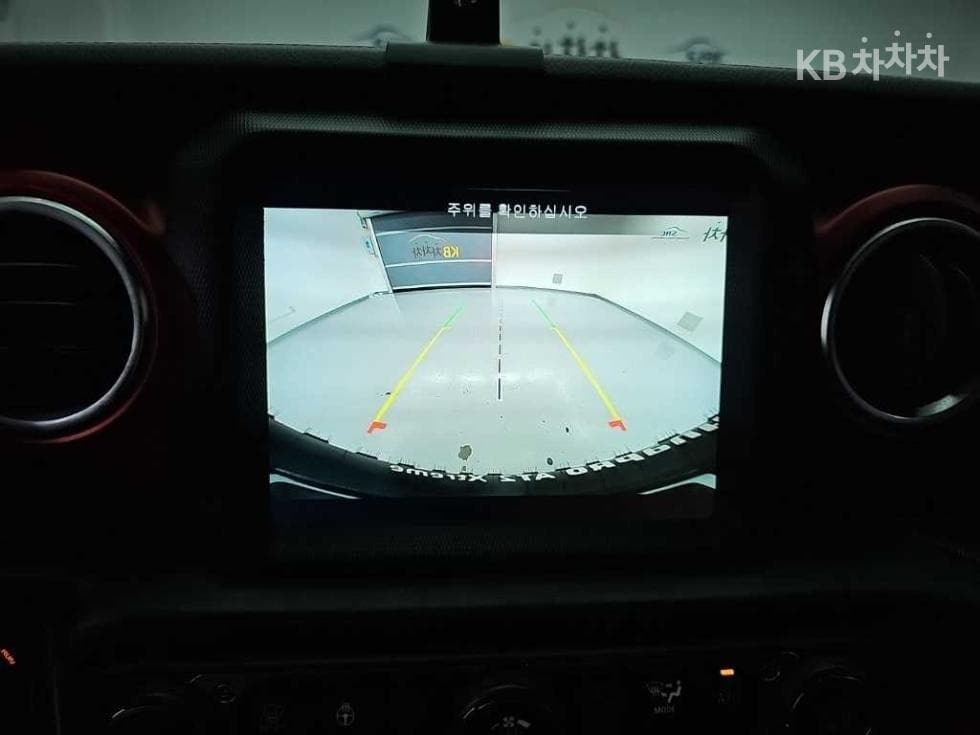 지프 랭글러 (JL)2.0 루비콘 2도어 Стандартен - 14