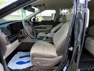 Kia Carnival 4th generationD2.2 7-seater (Limousine) Signature - 5
