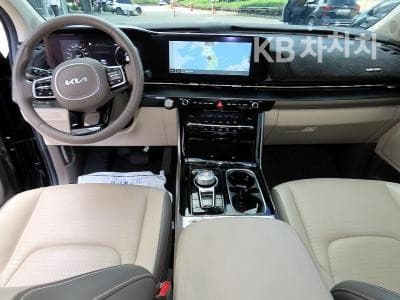 Kia Carnival 4th generationD2.2 7-seater (Limousine) Signature - 7