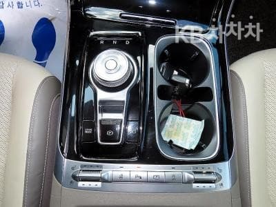 Kia Carnival 4th generationD2.2 7-seater (Limousine) Signature - 10